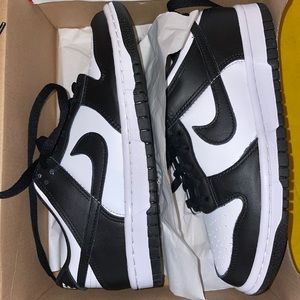 brand new nike panda dunks